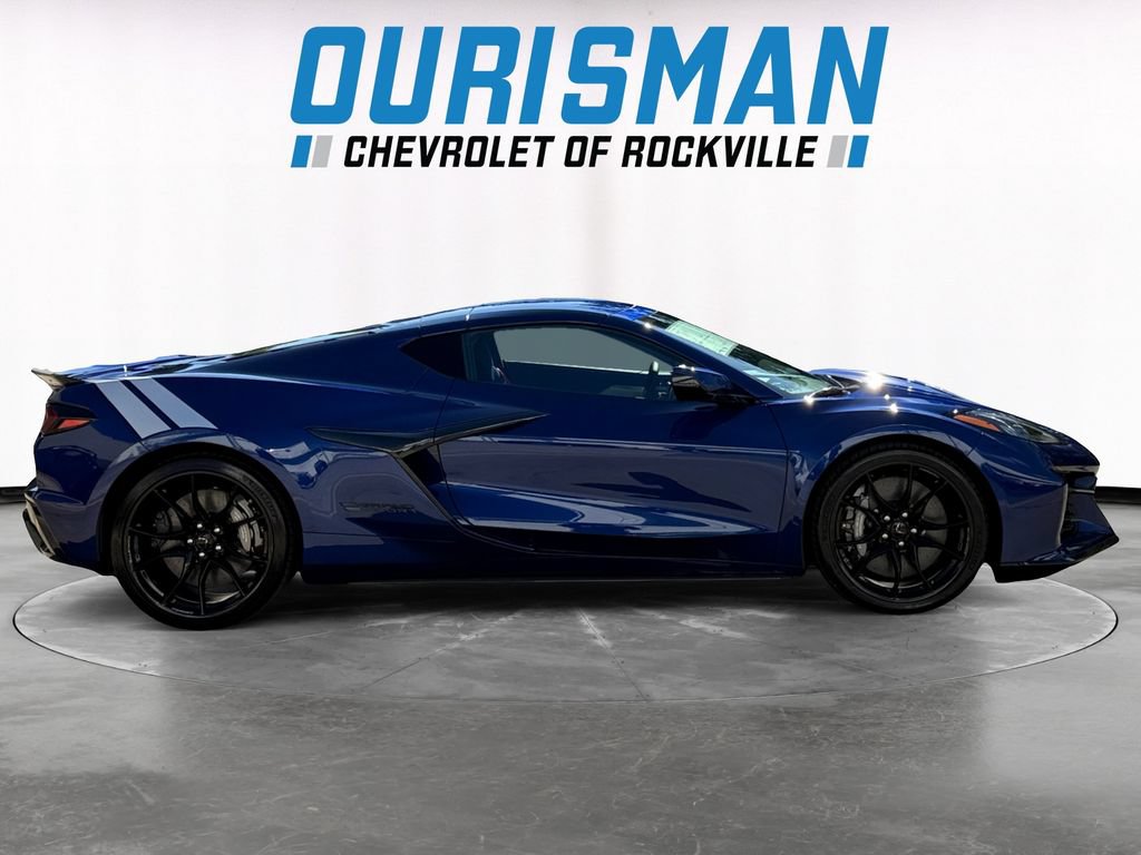 New 2027 Chevrolet Corvette Grand Sport w/ Z52 Sport Performance Package RWD image 7