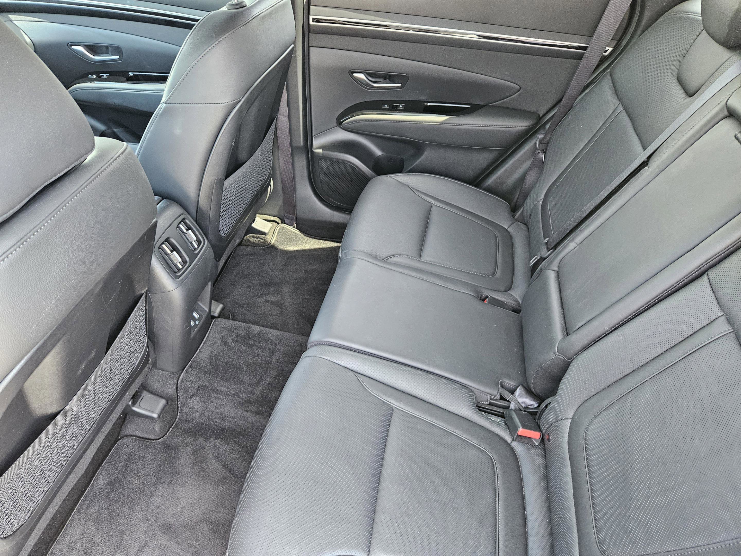 Used 2022 Hyundai Tucson Limited w/ Cargo Package FWD image 26