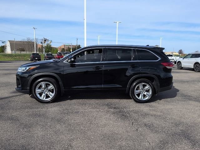Used 2017 Toyota Highlander Limited image 8