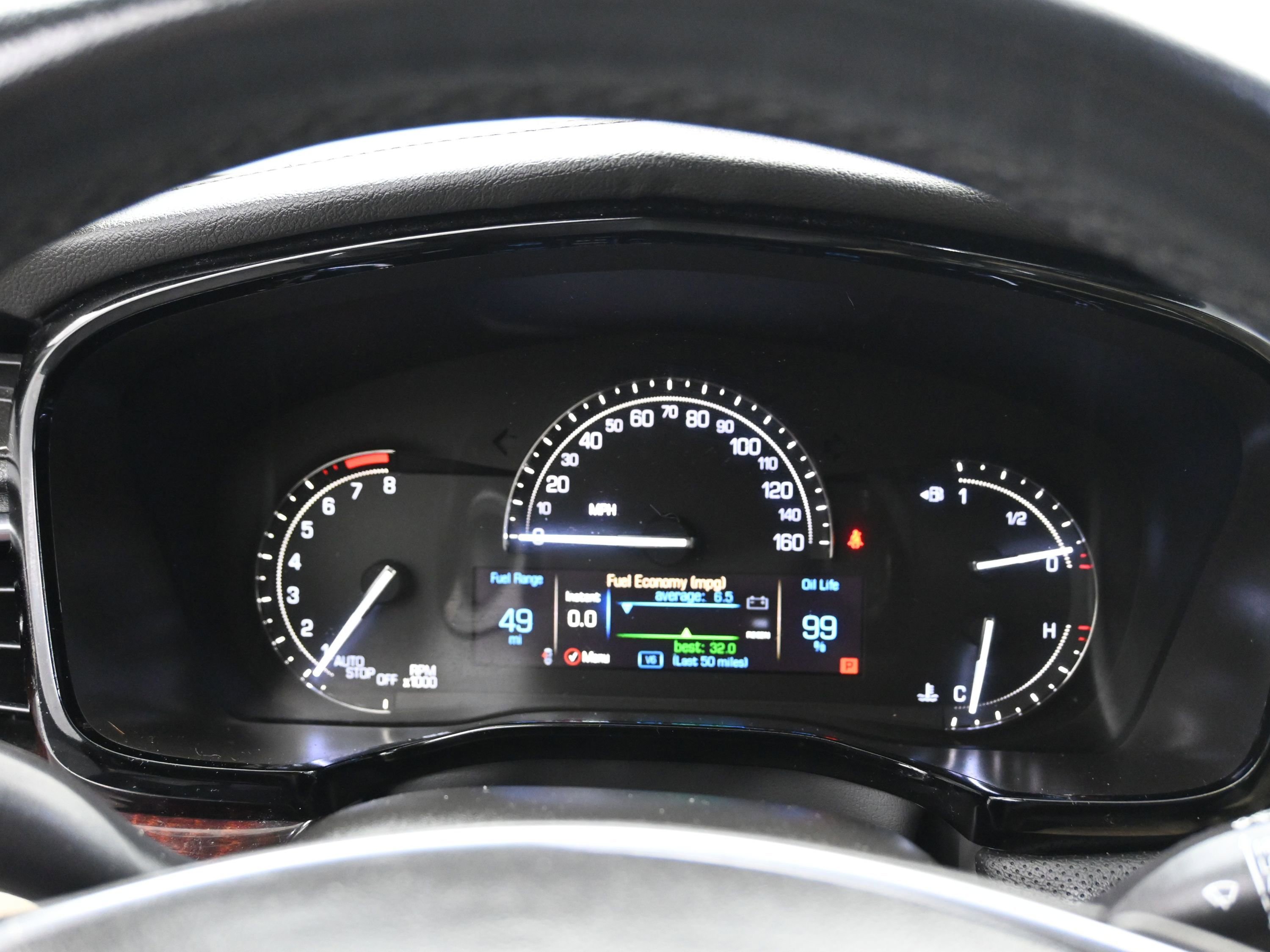 Used 2018 Cadillac XT5 Luxury w/ Driver Awareness Package image 18