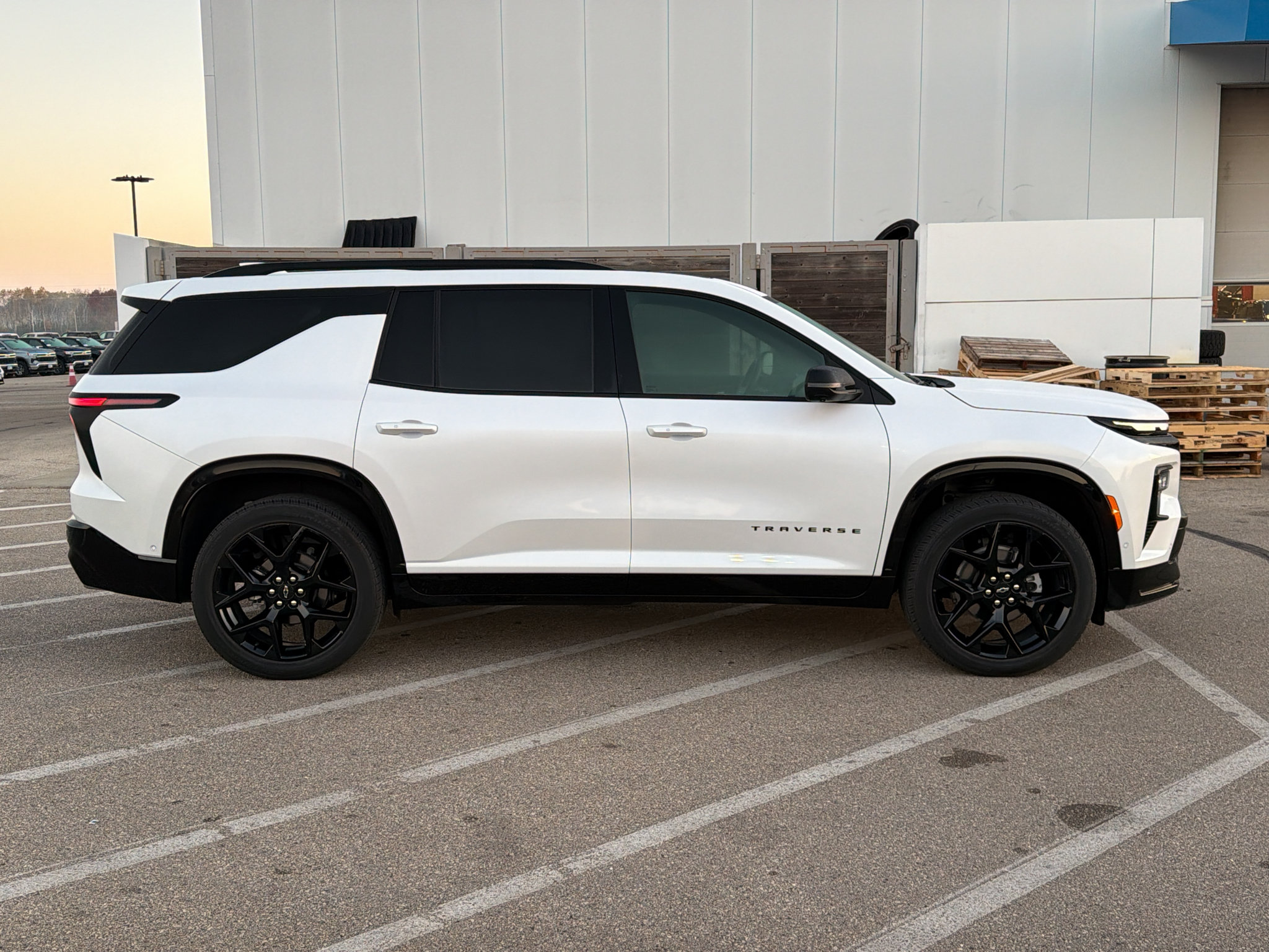 Used 2024 Chevrolet Traverse RS w/ LPO, Floor Liner Package AWD/4WD image 7