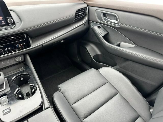 Used 2021 Nissan Rogue SL FWD image 17