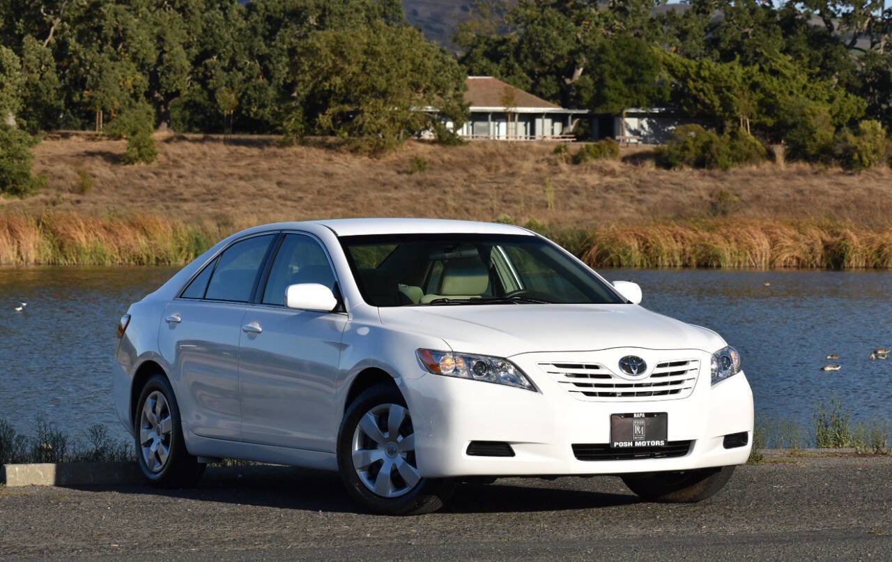 Used 2007 Toyota Camry LE image 1