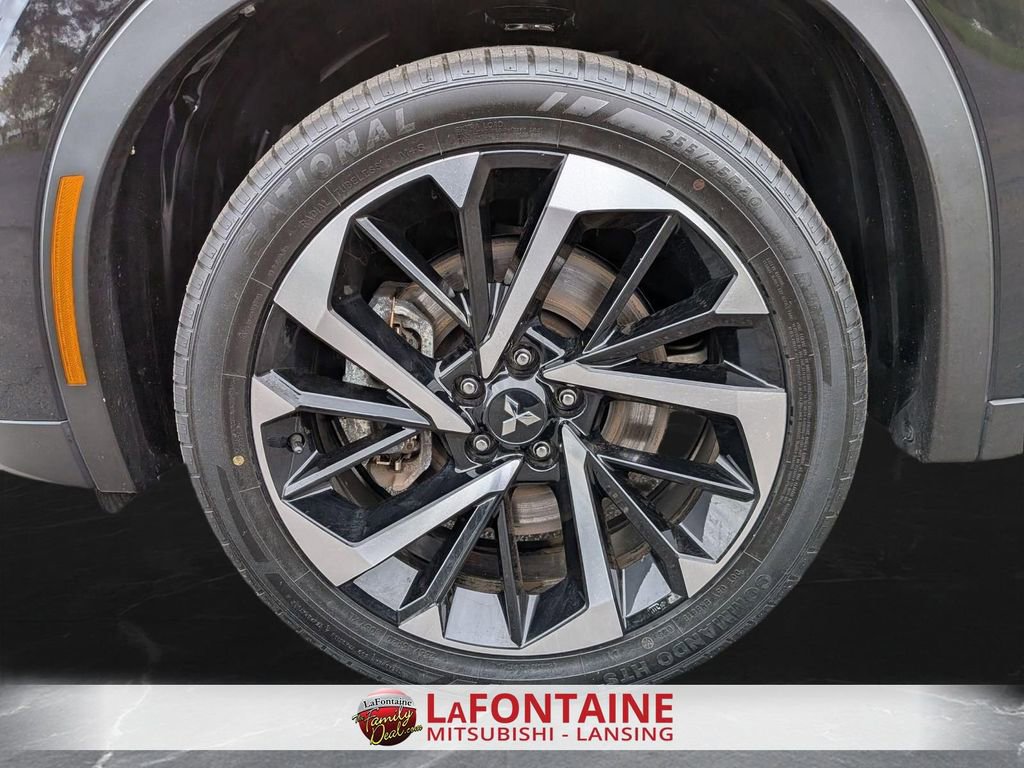 Used 2024 Mitsubishi Outlander SE AWD/4WD image 30