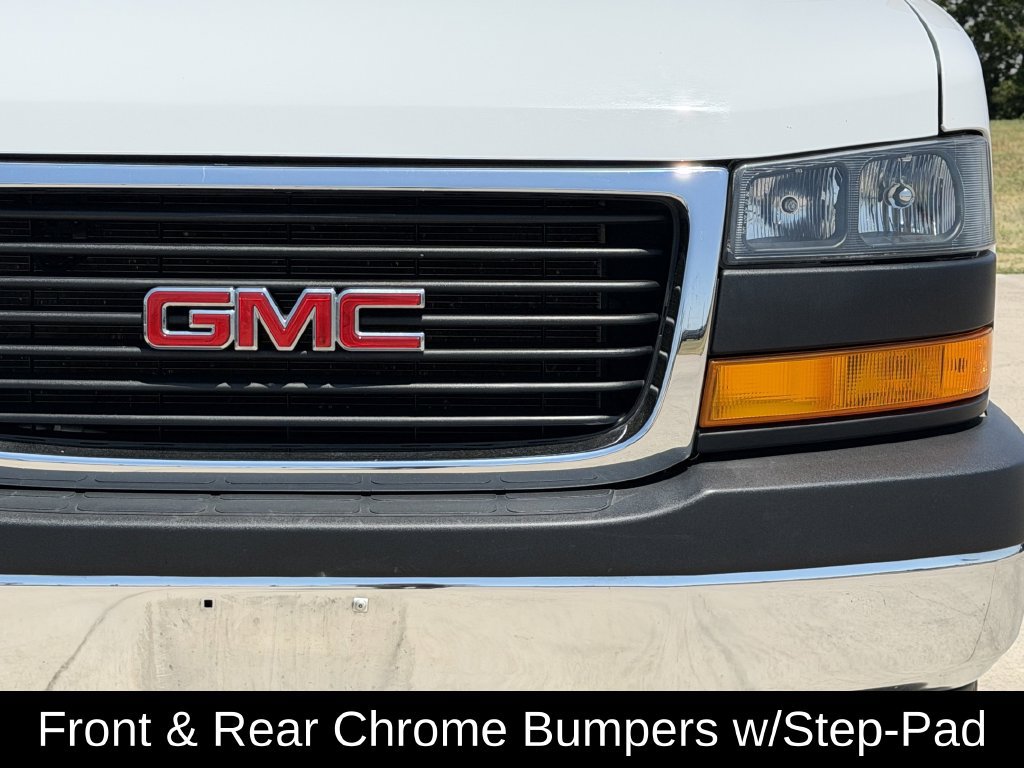 Used 2025 GMC Savana 3500 LT w/ LT Preferred Equipment Group RWD image 4