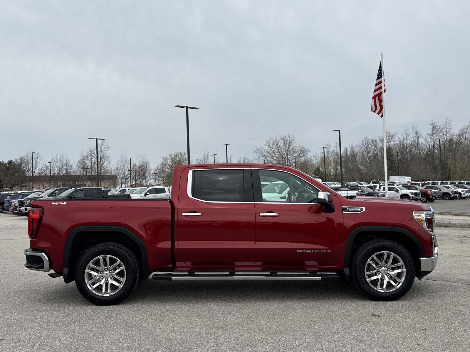 Used 2021 GMC Sierra 1500 SLT w/ SLT Premium Package AWD/4WD image 6