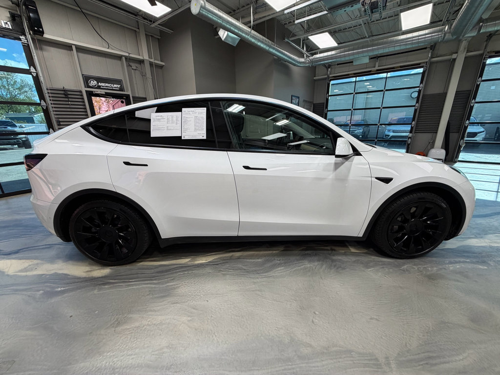 Used 2021 Tesla Model Y Long Range AWD/4WD image 30
