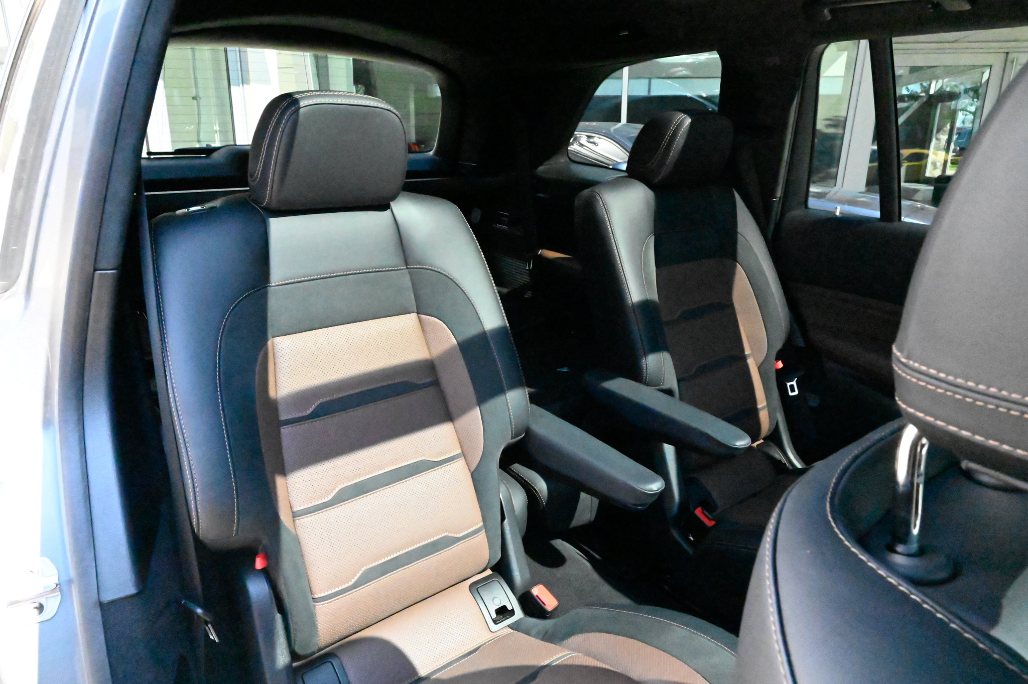 Used 2024 Mercedes-Benz GLS 63 AMG 4MATIC image 48