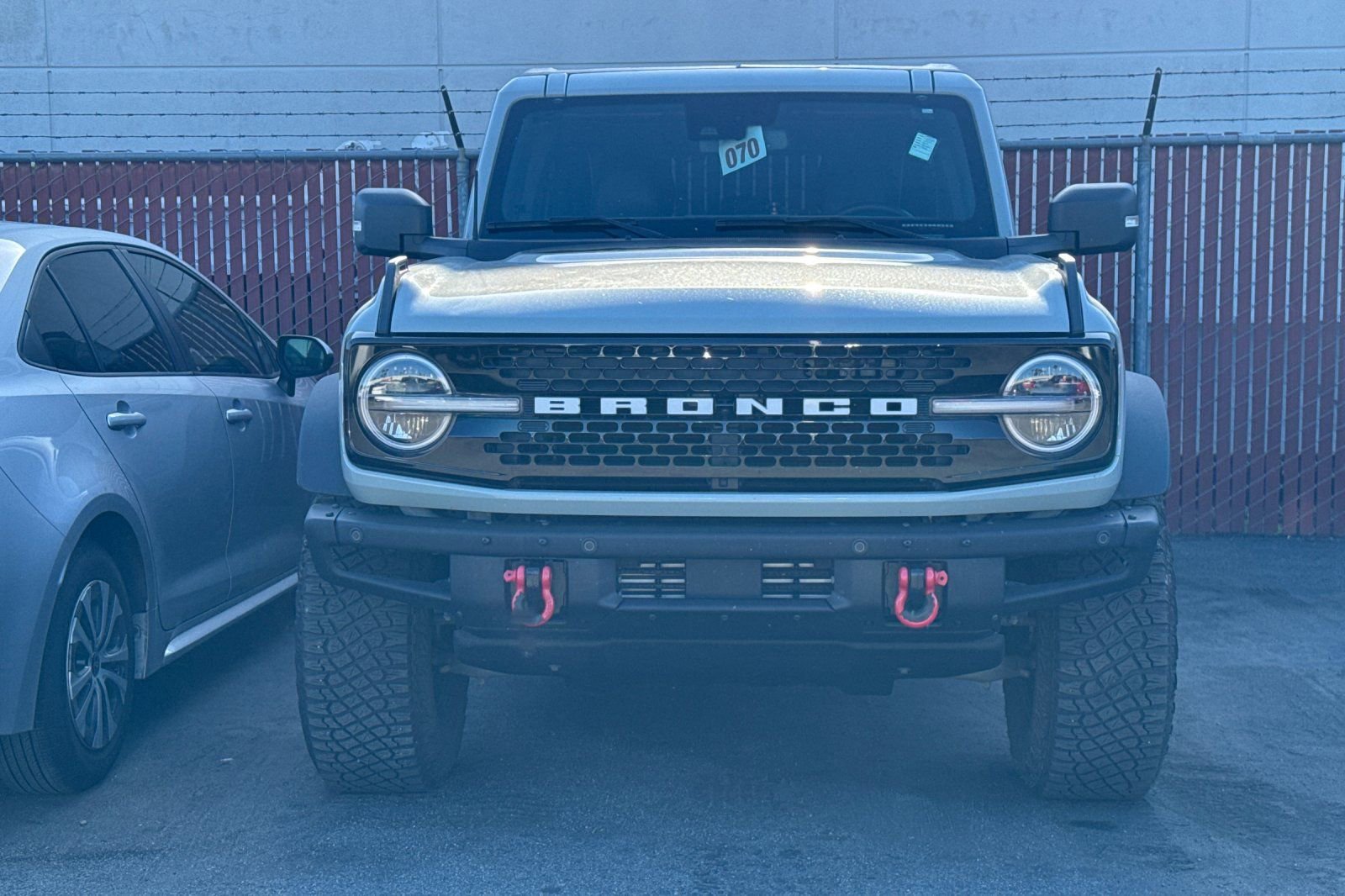 Used 2024 Ford Bronco Wildtrak AWD/4WD image 3