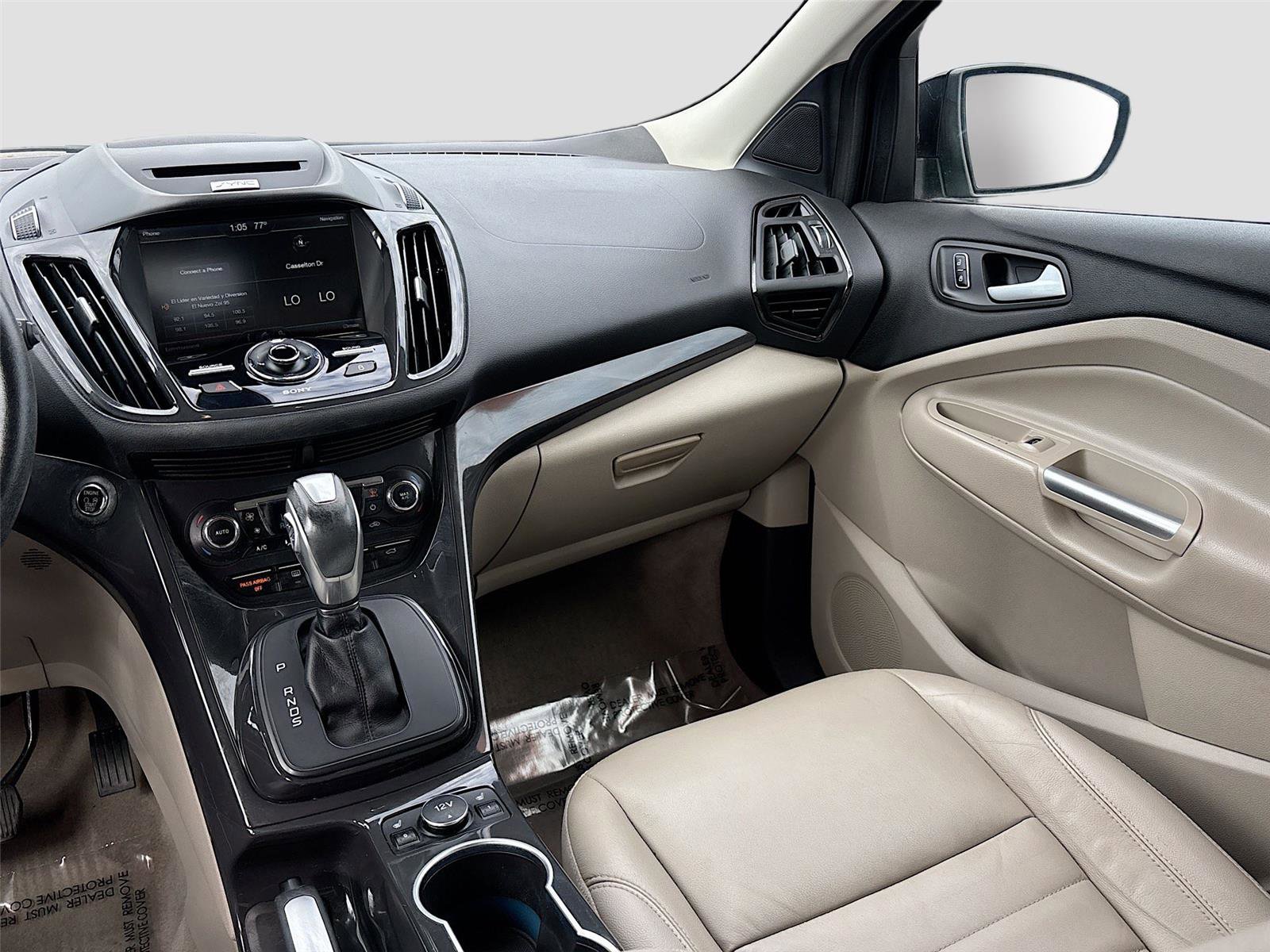 Used 2015 Ford Escape Titanium image 26