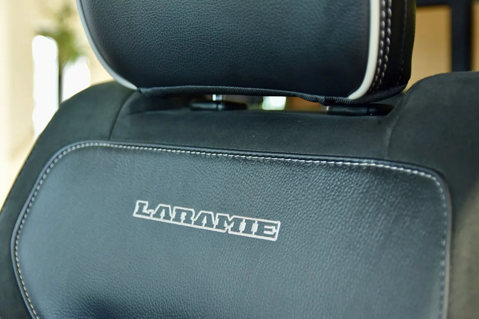 Used 2023 RAM 1500 Laramie AWD/4WD image 17