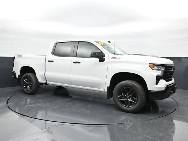 Used 2024 Chevrolet Silverado 1500 LT Trail Boss AWD/4WD image 3