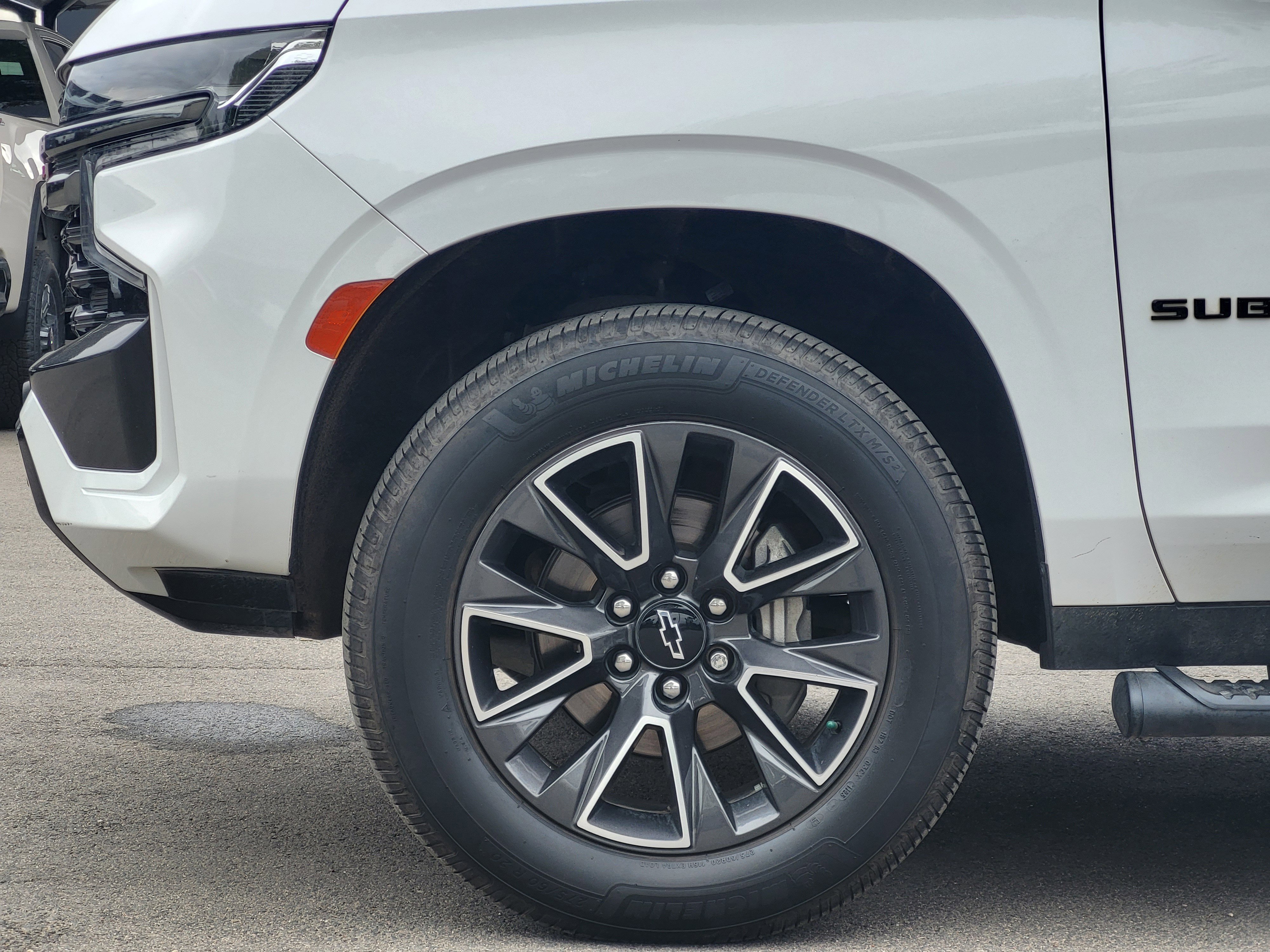 Used 2021 Chevrolet Suburban Z71 w/ Rear Media and Nav Package AWD/4WD image 9