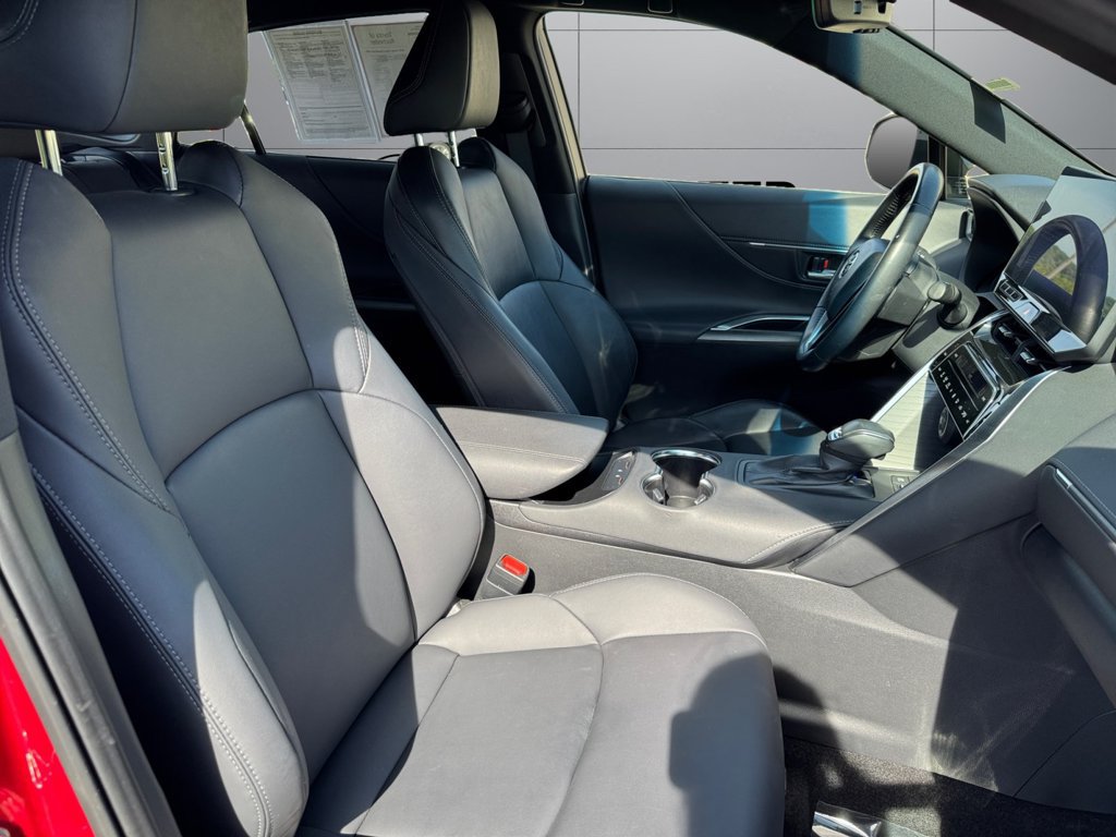 Certified 2023 Toyota Venza Nightshade AWD/4WD image 17