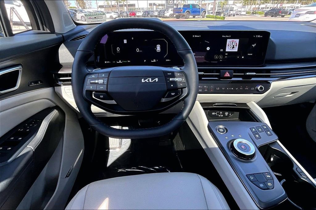 Used 2026 Kia Sportage SX Prestige image 8
