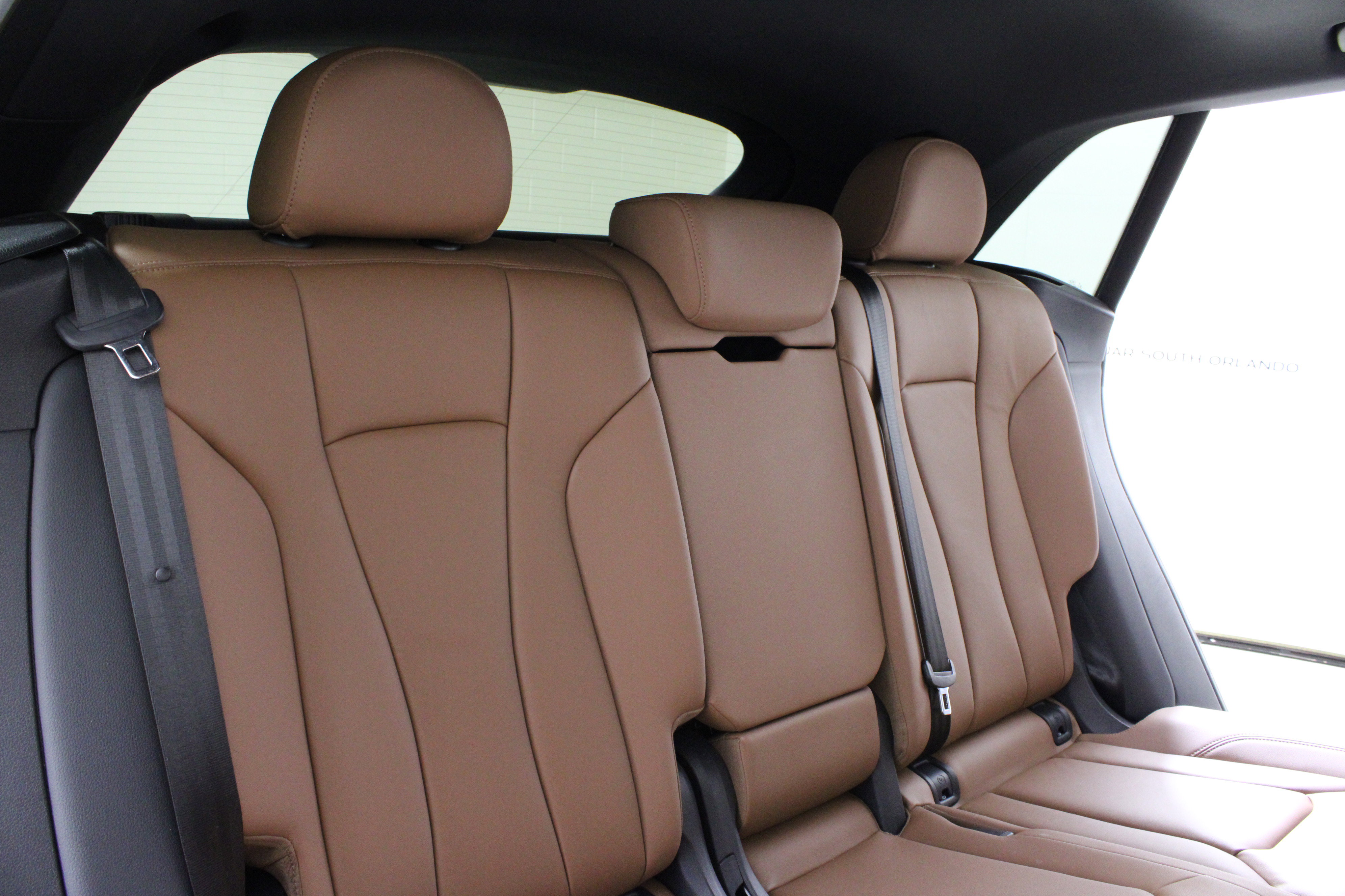 Used 2019 Audi Q8 Premium image 15