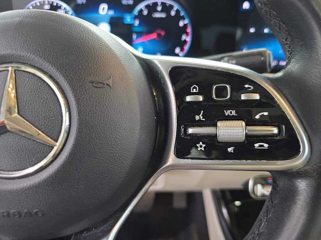 Used 2020 Mercedes-Benz CLA 250 image 21