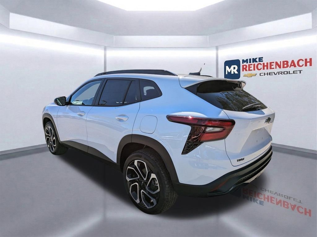 New 2026 Chevrolet Trax RS w/ Driver Confidence Package image 6