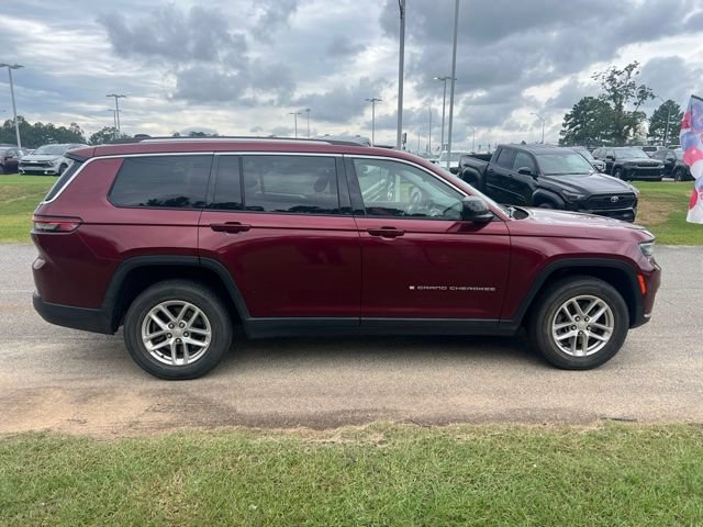 Used 2022 Jeep Grand Cherokee L Laredo w/ Luxury Tech Group I RWD image 4
