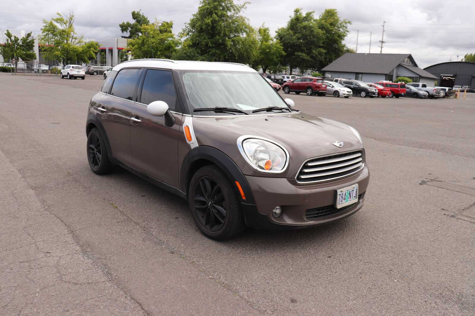 Used 2012 MINI Cooper Countryman FWD image 3
