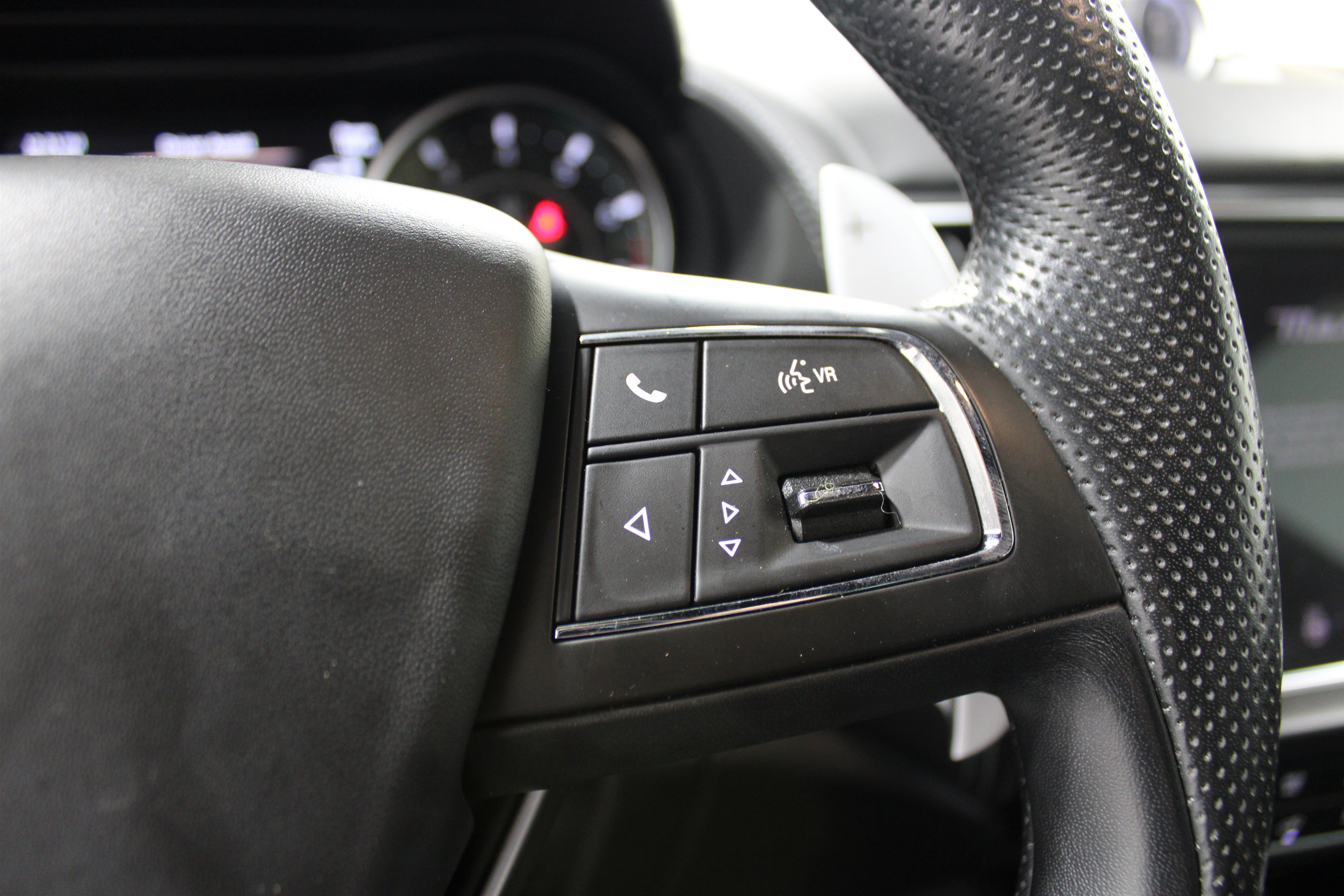 Used 2023 Maserati Levante Modena AWD/4WD image 11