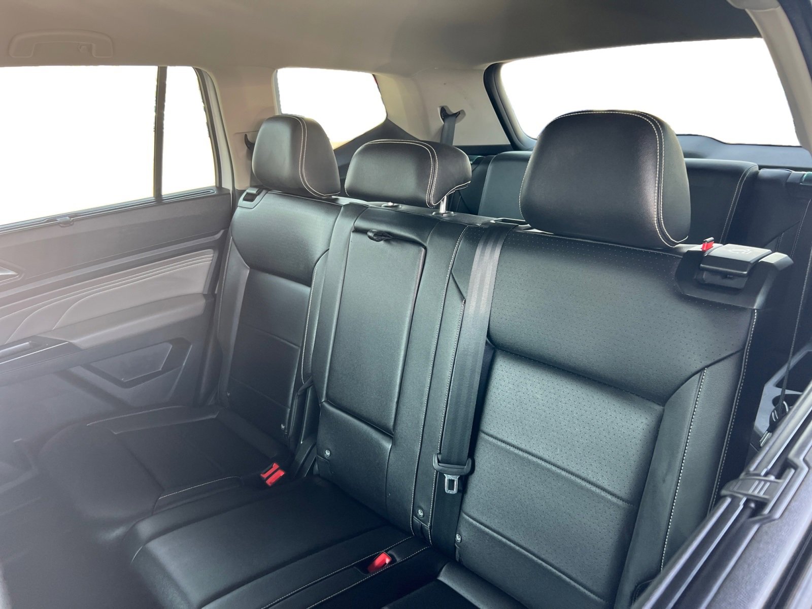 Used 2023 Volkswagen Atlas SE image 11