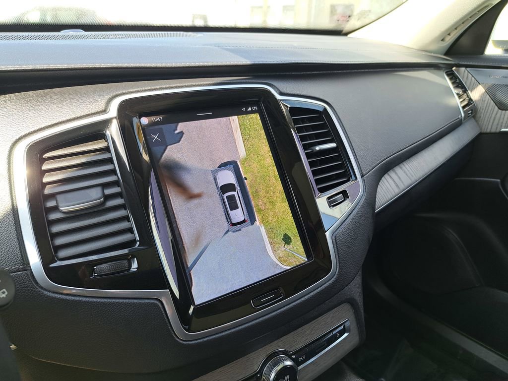 Used 2023 Volvo XC90 T8 Ultimate w/ Protection Package Premier AWD/4WD image 11