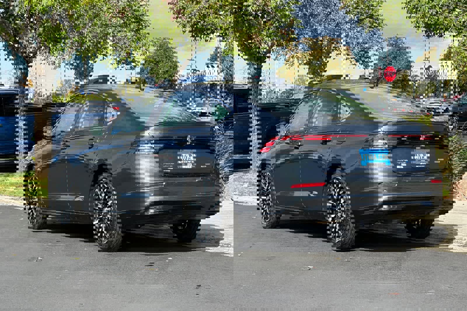 Used 2023 Honda Accord Touring image 6