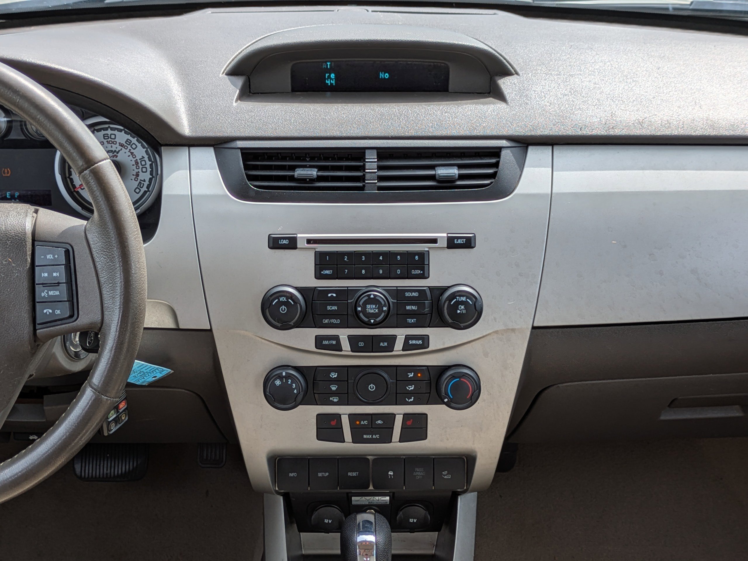 Used 2011 Ford Focus SEL w/ 301A Rapid Spec Order Code image 18