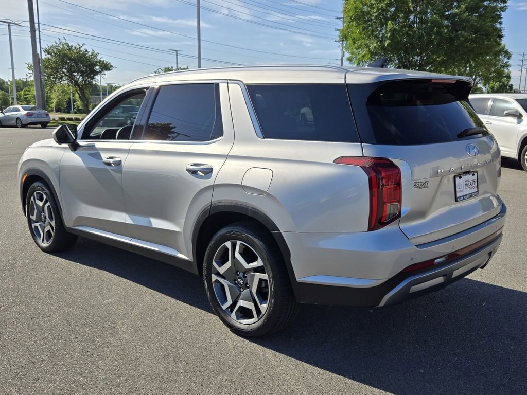 Used 2025 Hyundai Palisade SEL FWD image 3