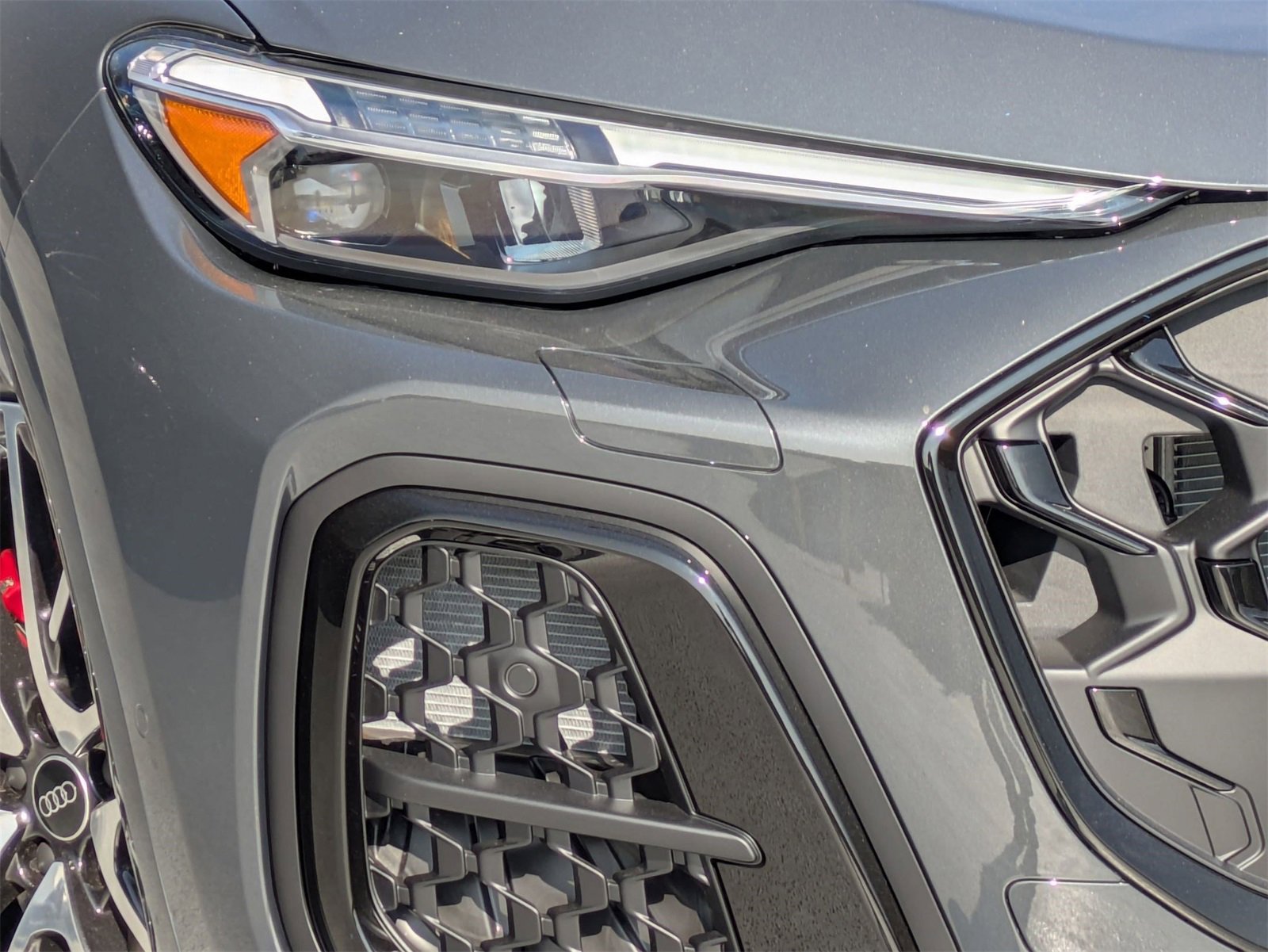 New 2025 Audi SQ5 Premium Plus image 16