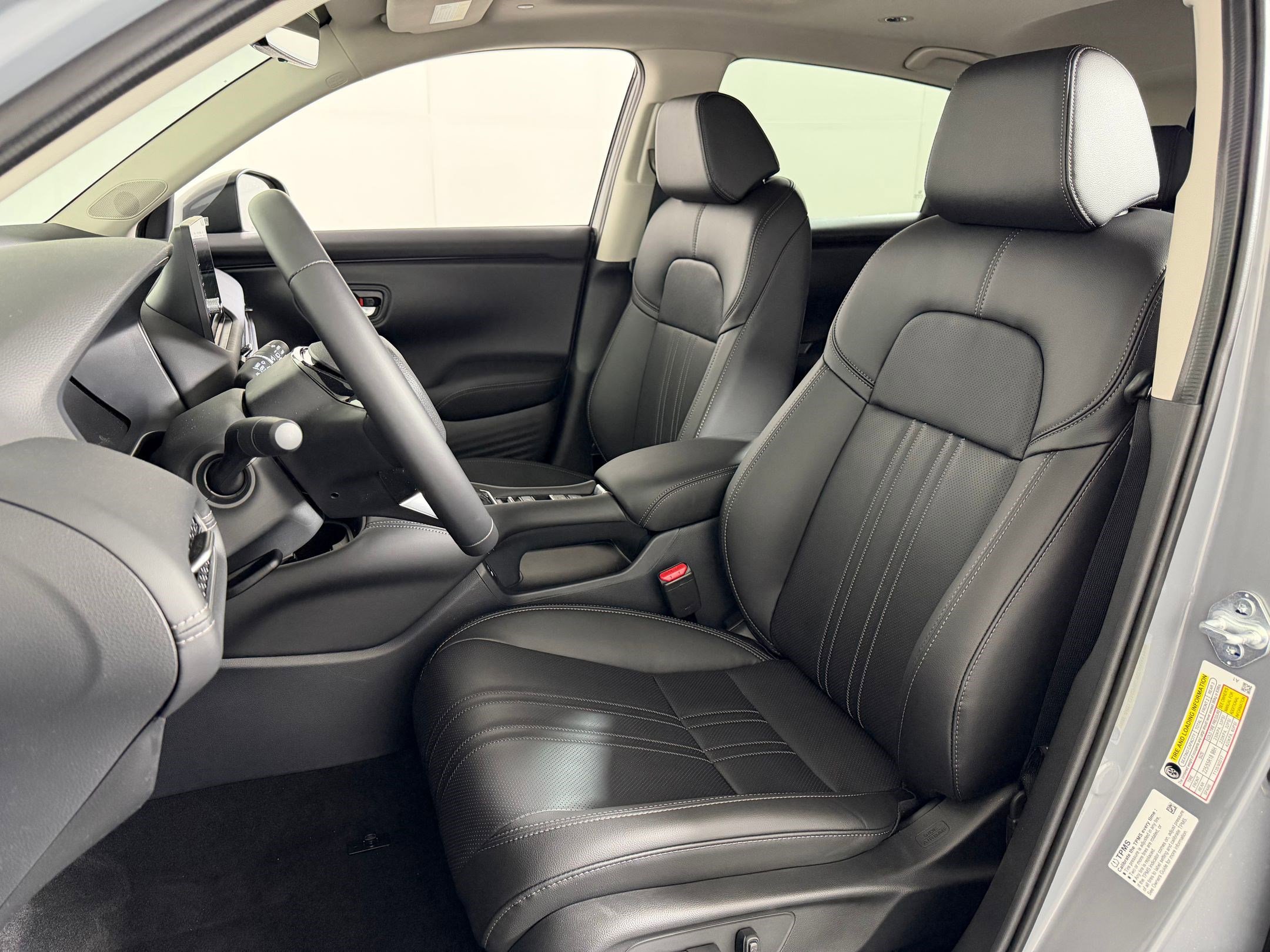 New 2026 Honda HR-V EX-L image 4