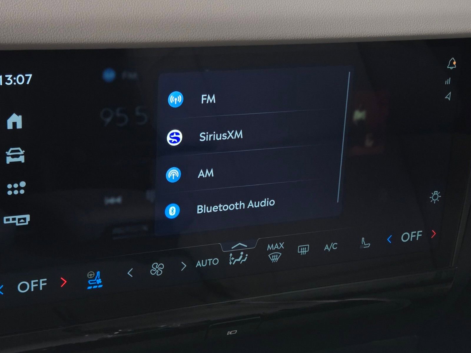 New 2026 Lincoln Navigator Premiere AWD/4WD image 27