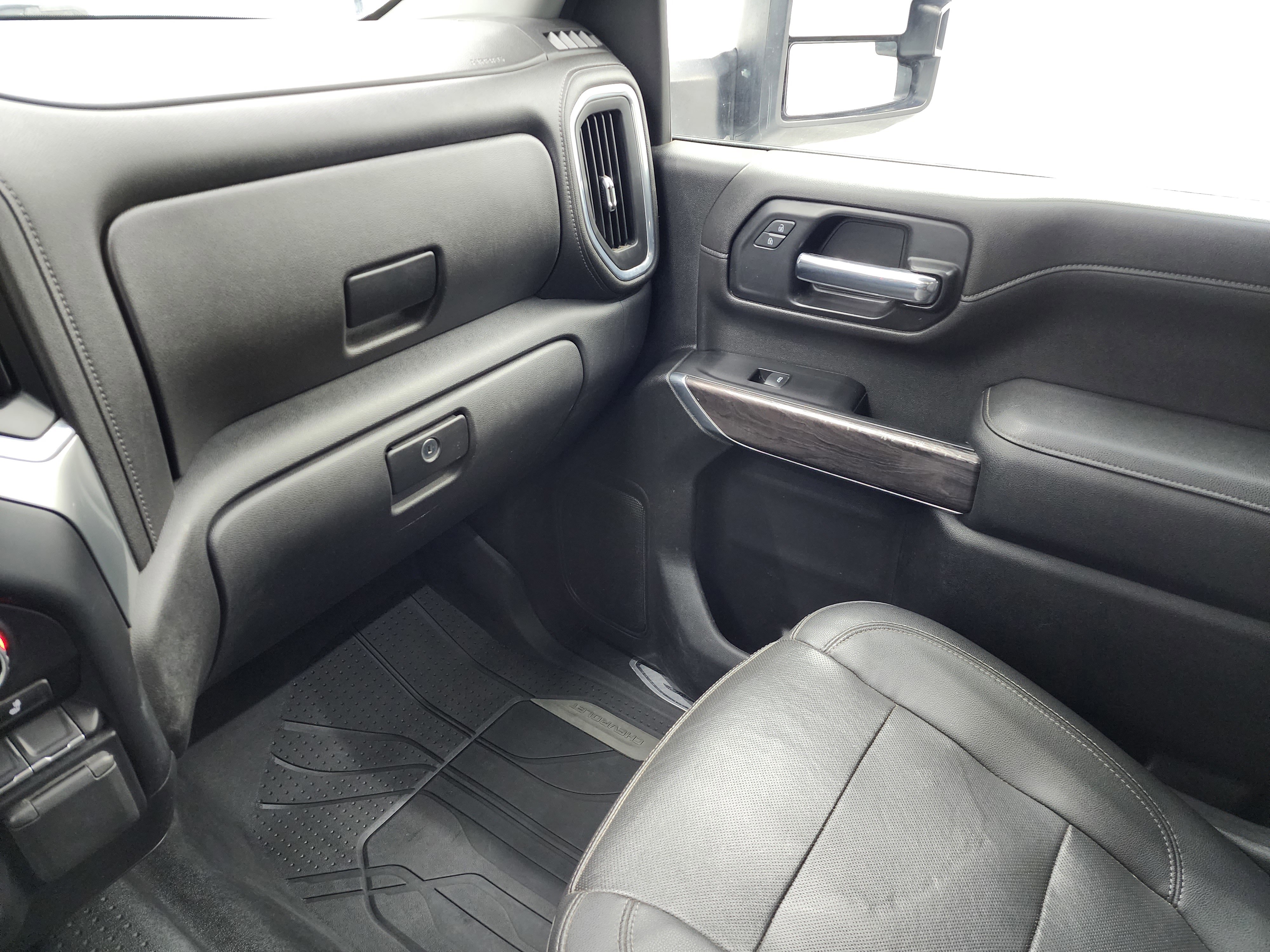 Used 2022 Chevrolet Silverado 2500 LTZ w/ Safety Package image 12