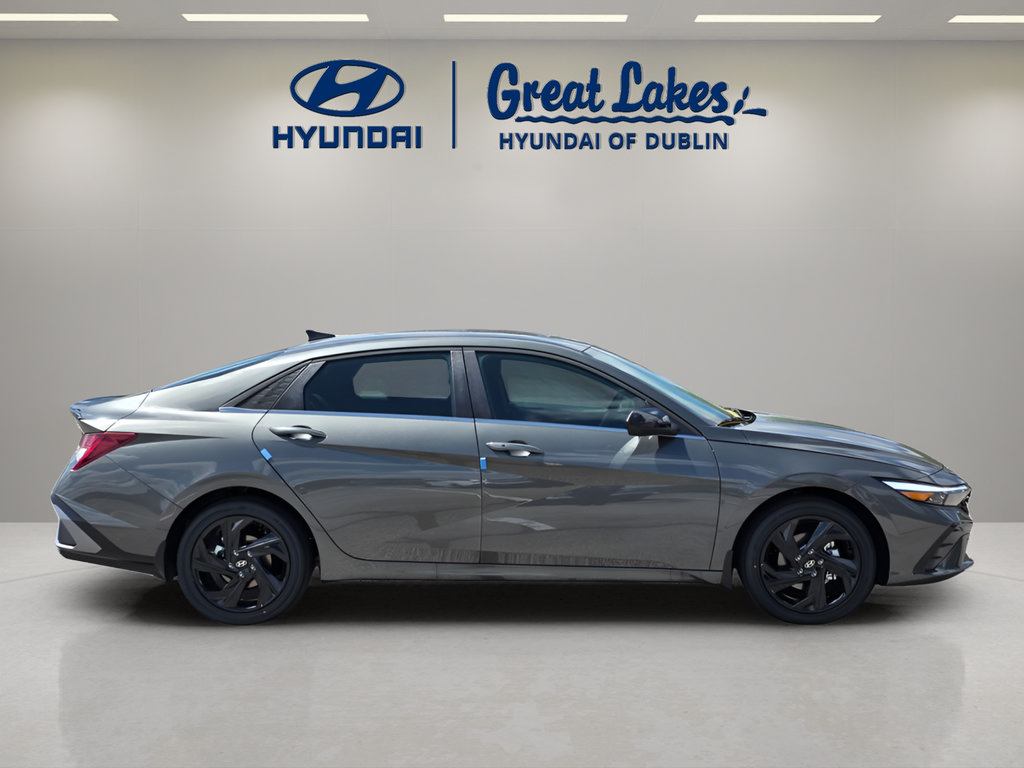 New 2026 Hyundai Elantra SEL Sport Premium FWD image 6