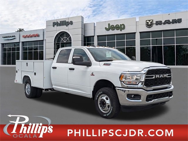 New 2024 RAM 3500 Tradesman w/ Chrome Appearance Group