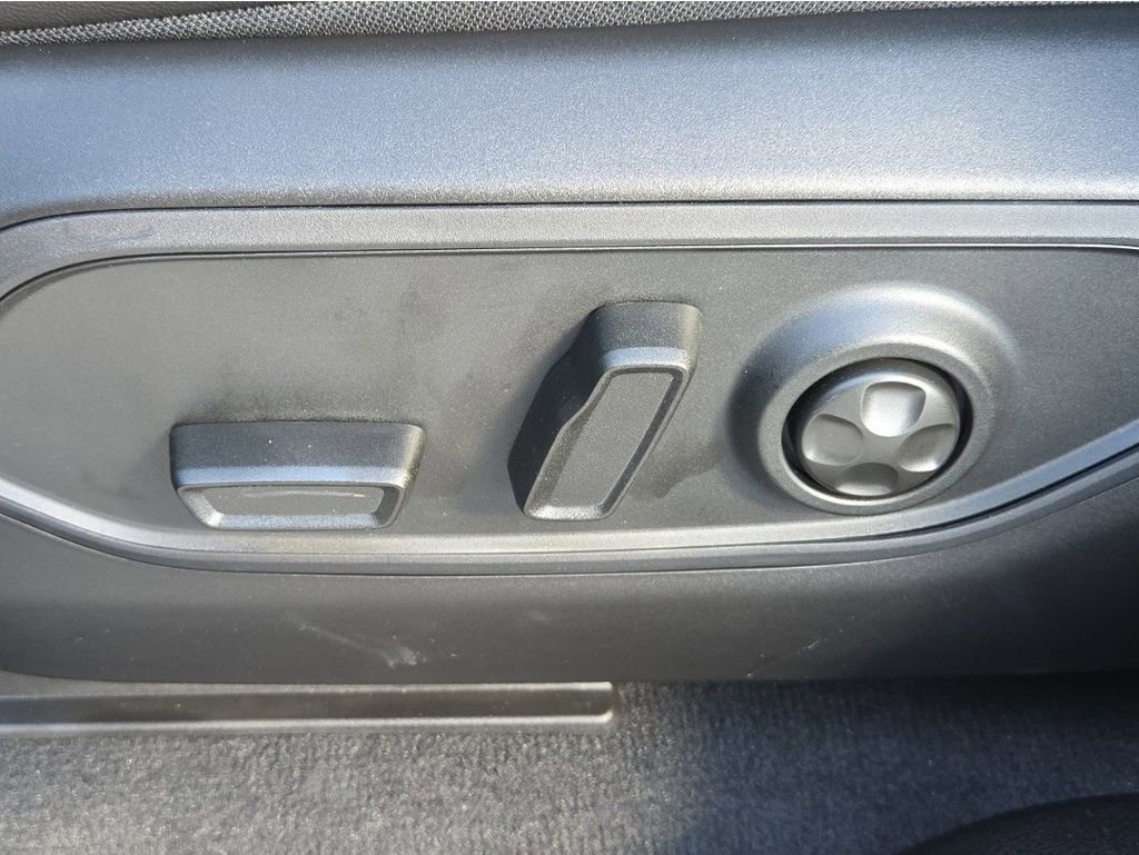 New 2025 Jeep Grand Cherokee Limited image 21