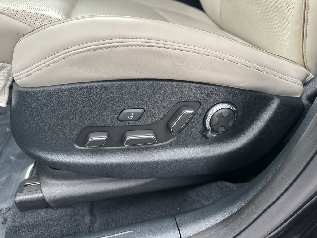 Used 2025 Genesis Electrified GV70 Advanced w/ Prestige Package image 17