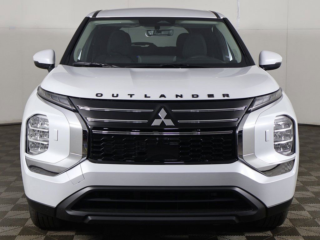 New 2026 Mitsubishi Outlander ES AWD/4WD image 12