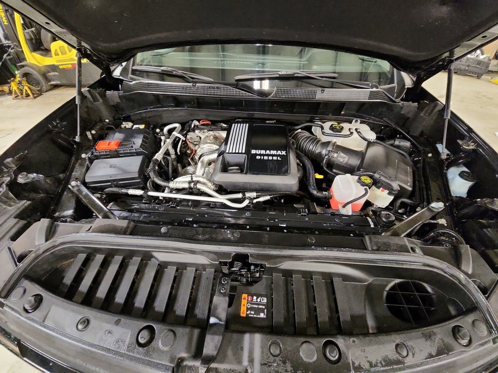 Certified 2025 Chevrolet Silverado 1500 RST AWD/4WD image 26