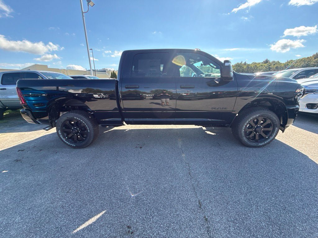 New 2026 RAM 2500 Big Horn AWD/4WD image 6
