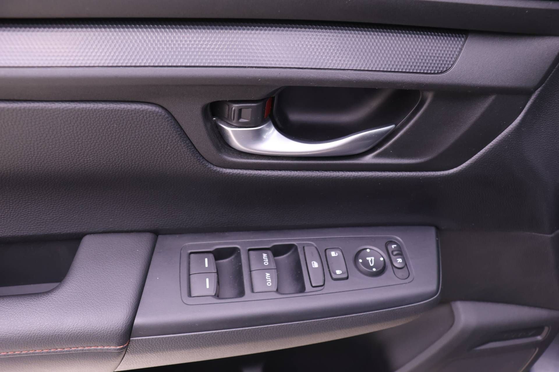 Certified 2024 Honda CR-V Sport image 9