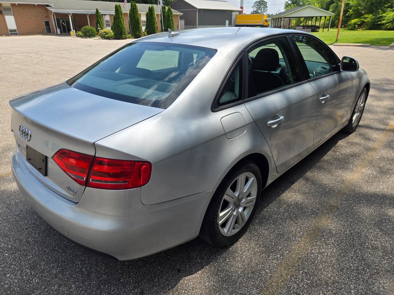 Used 2009 Audi A4 2.0T Premium FWD image 11