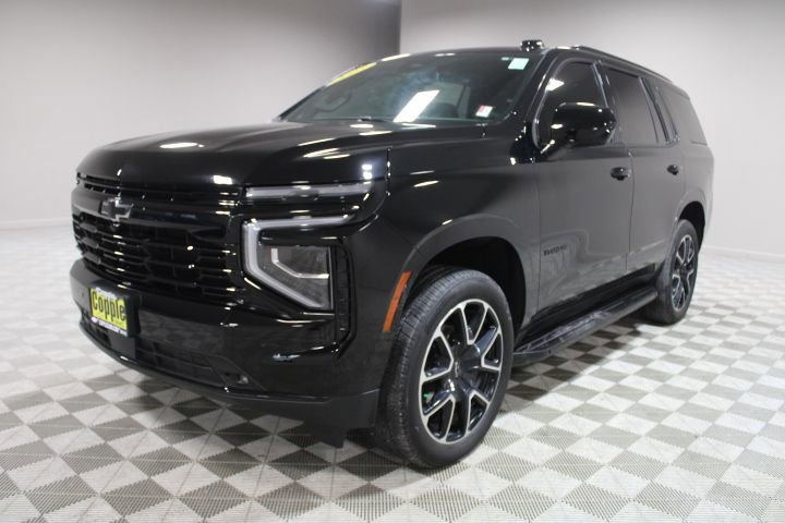Used 2025 Chevrolet Tahoe RST AWD/4WD image 6
