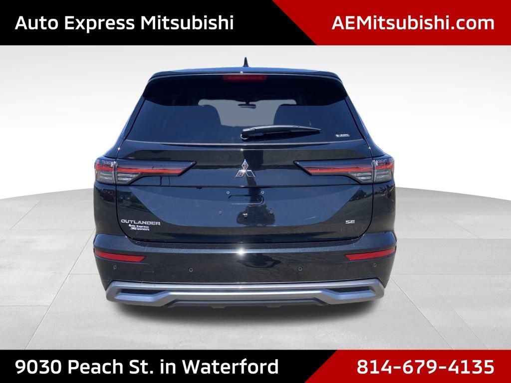 New 2026 Mitsubishi Outlander SE image 6