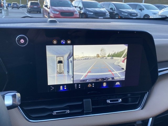 Used 2025 Chevrolet Equinox ACTIV w/ Safety and Technology Package image 17