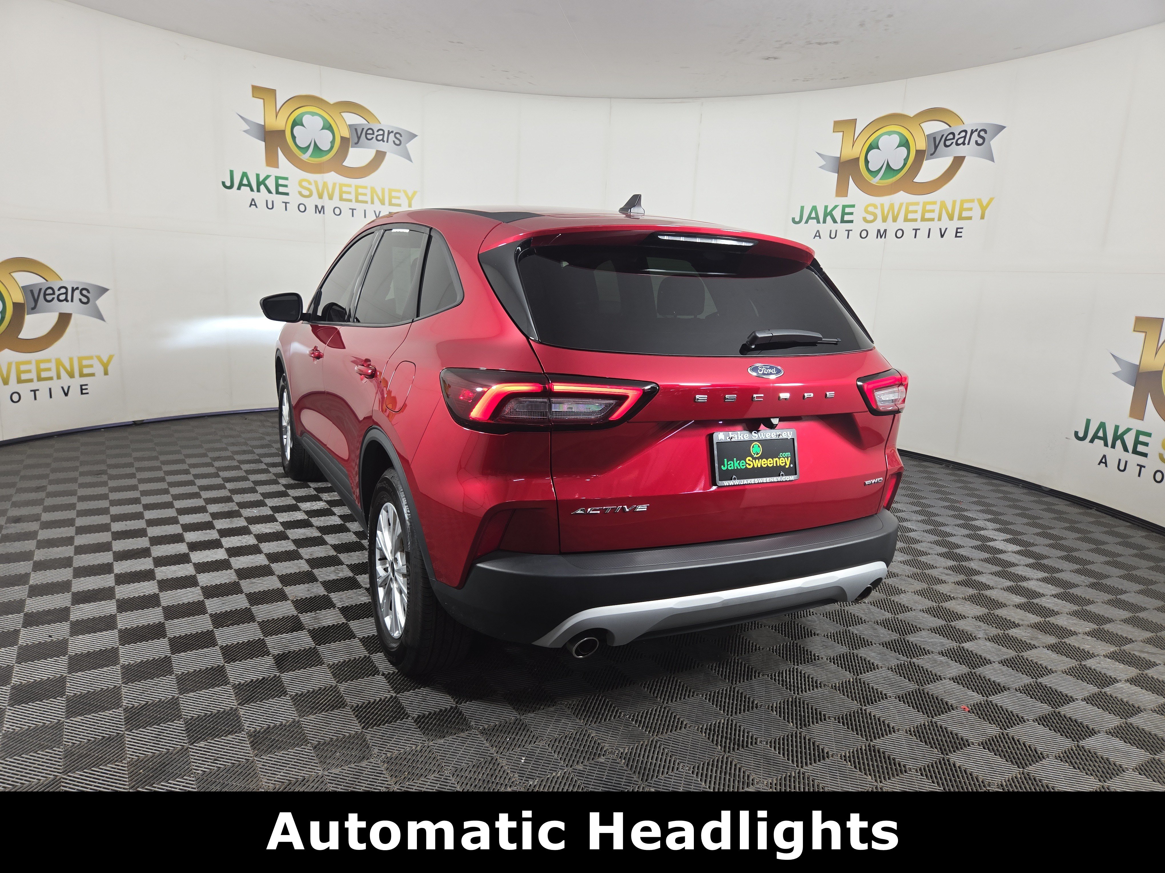 Used 2025 Ford Escape Active AWD/4WD image 6