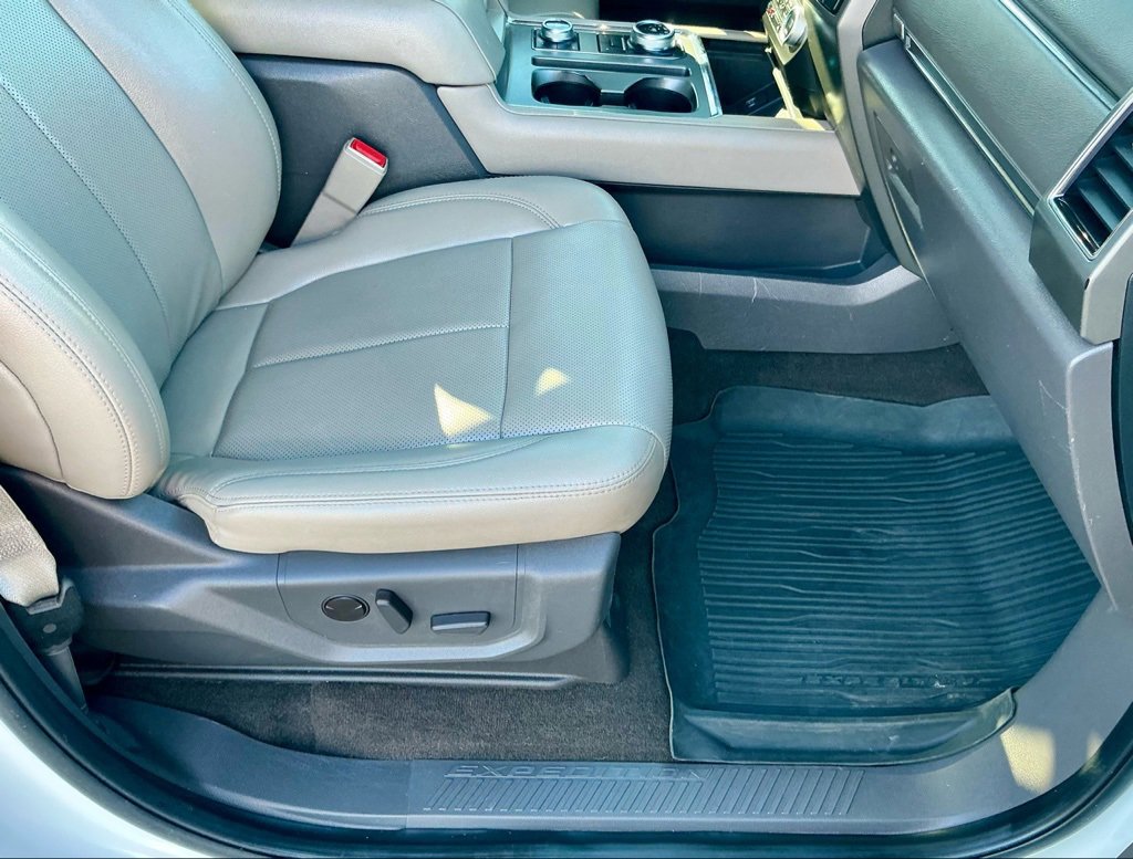 Used 2021 Ford Expedition Max XLT image 22