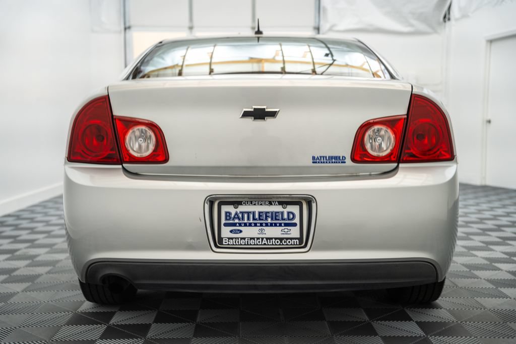 Used 2010 Chevrolet Malibu LS FWD image 6