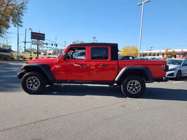 Used 2024 Jeep Gladiator Rubicon w/ Technology Group image 26